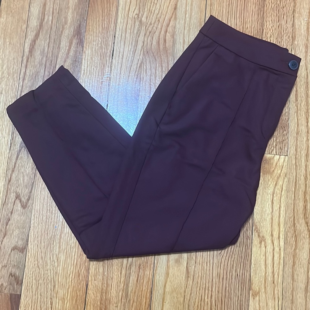 Burgundy Express Pleated Ankle Slacks- 4 Short
